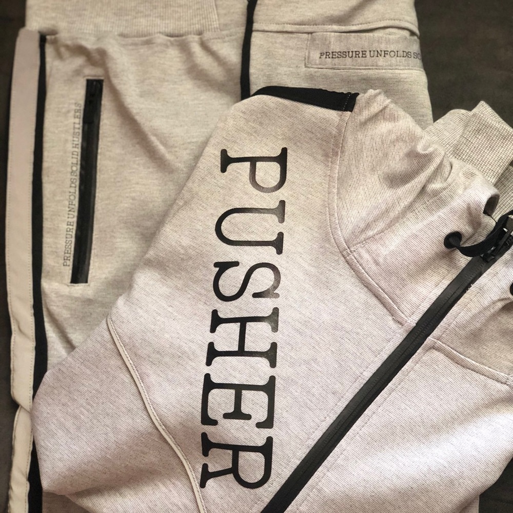 Men’s Jogger suit!